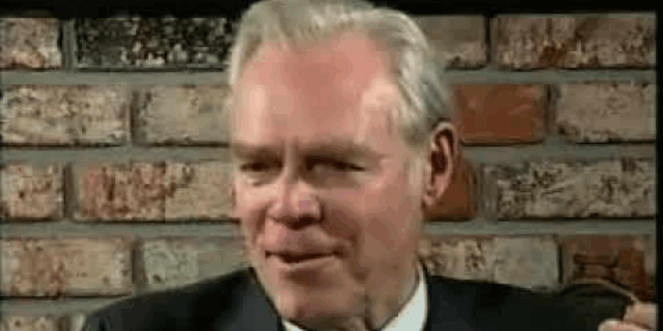 La régression hypnotique par le Dr. Michael Newton 1 La régression hypnotique par le Dr. Michael Newton