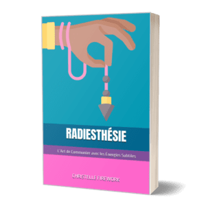 Pendule de radiesthésie sur une main, symbolisant la connexion aux énergies